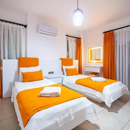 Luxury Vacation Experience With A Sea View In Kalkan Βίλα Κας