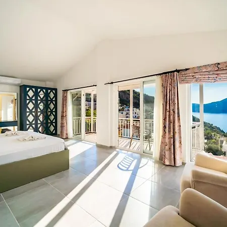 Luxury Vacation Experience With A Sea View In Kalkan Βίλα Κας